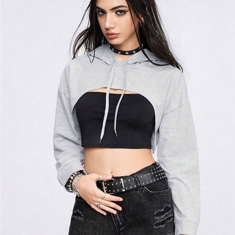 Gray long sleeve cropped hoodie with cut out design - Picture 1 of 3